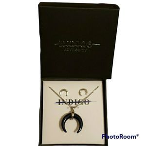 Indigo Authority Cresent Horn Necklace/Earing Set